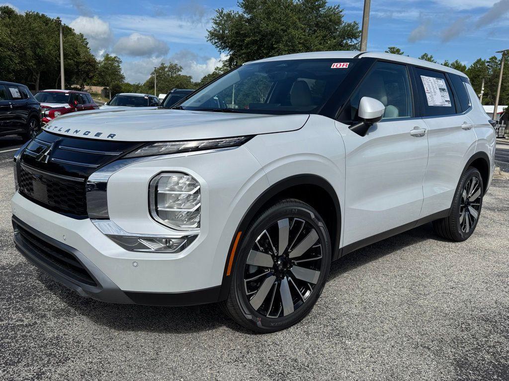 new 2025 Mitsubishi Outlander car, priced at $36,700