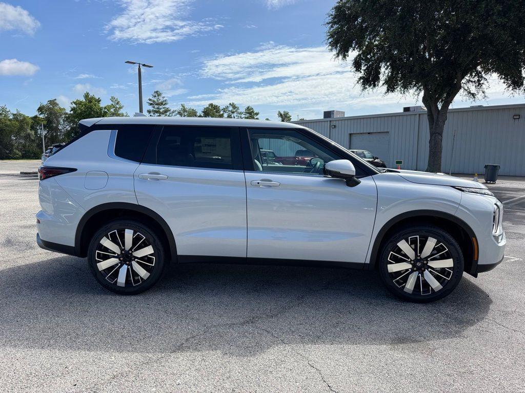 new 2025 Mitsubishi Outlander car, priced at $36,700