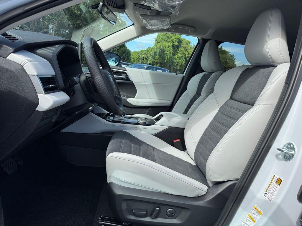 new 2025 Mitsubishi Outlander car, priced at $36,700