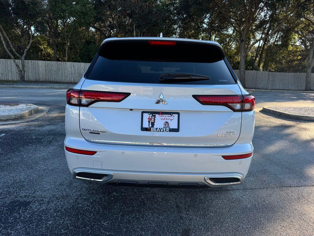 new 2025 Mitsubishi Outlander PHEV car