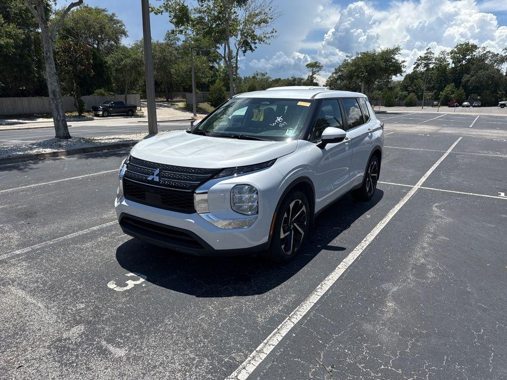 used 2022 Mitsubishi Outlander car, priced at $20,200