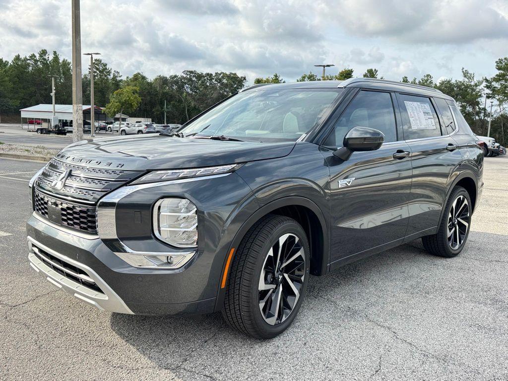 new 2025 Mitsubishi Outlander PHEV car, priced at $40,915