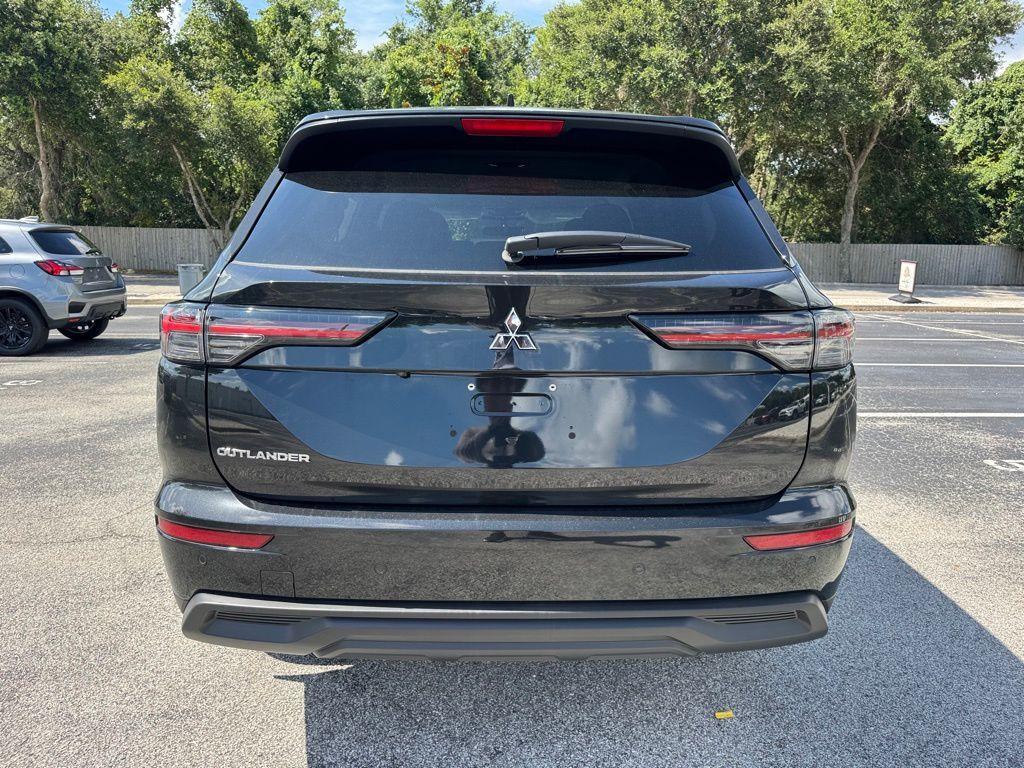 new 2025 Mitsubishi Outlander car, priced at $32,830