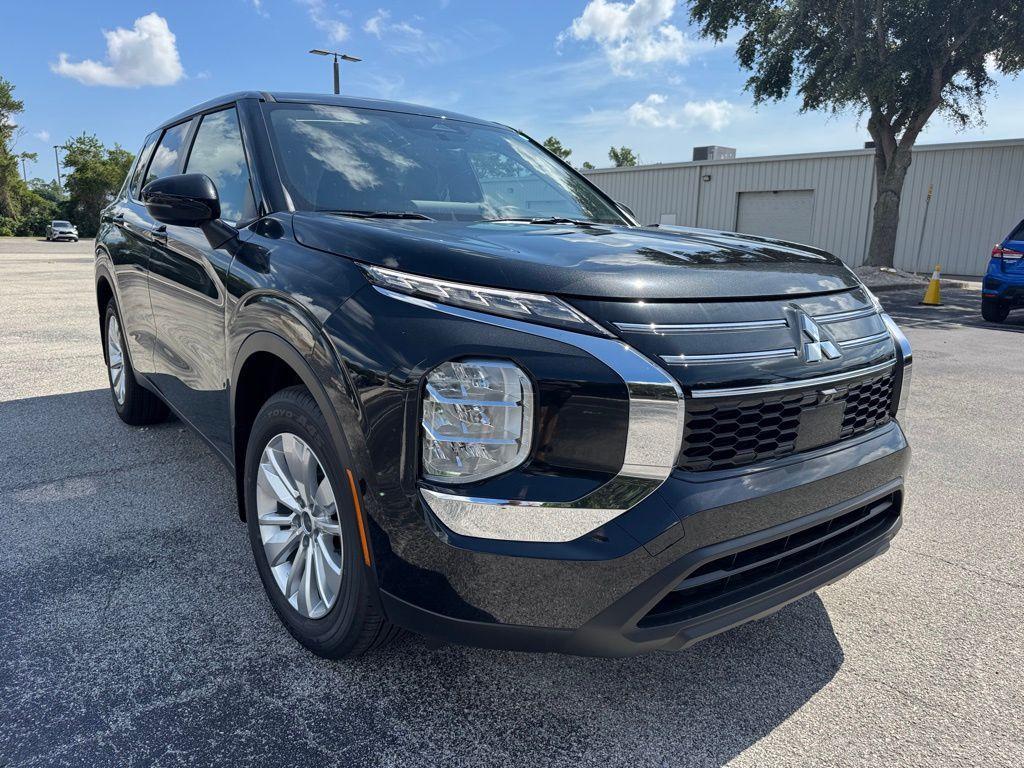 new 2025 Mitsubishi Outlander car, priced at $32,830