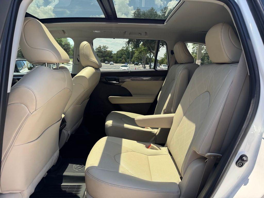 used 2021 Toyota Highlander car, priced at $42,300