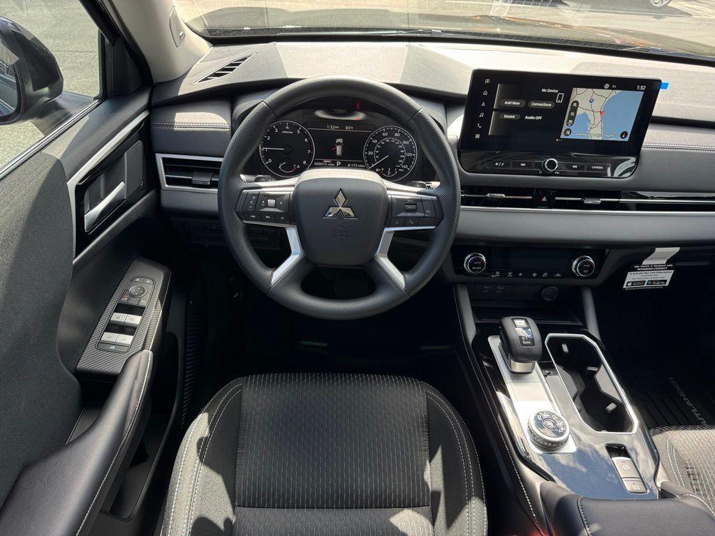 new 2025 Mitsubishi Outlander car, priced at $28,029