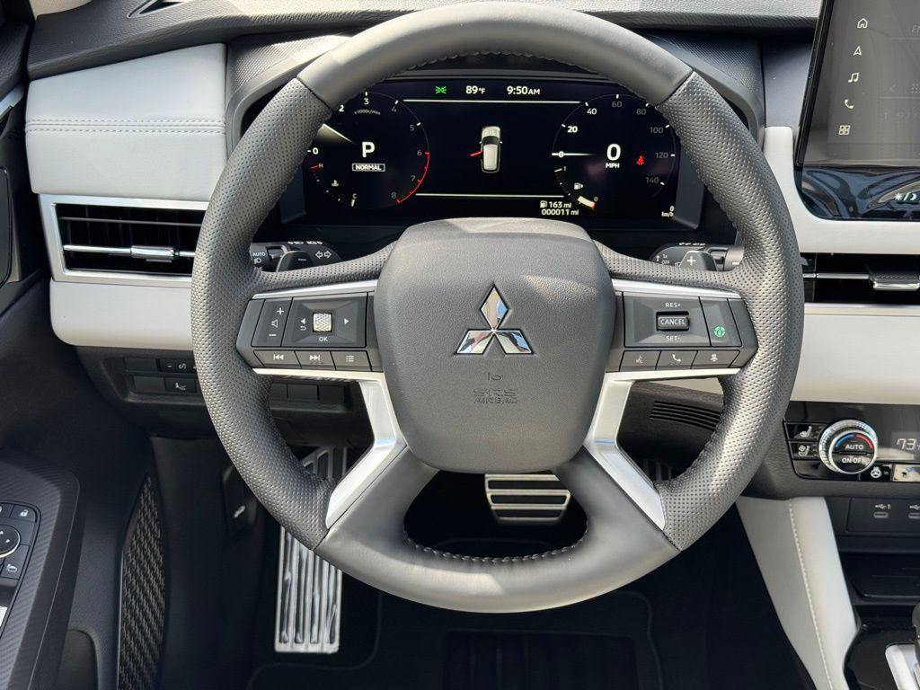 new 2025 Mitsubishi Outlander car, priced at $46,590