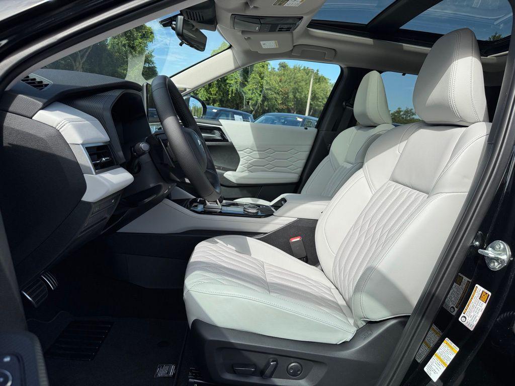 new 2025 Mitsubishi Outlander car, priced at $46,590
