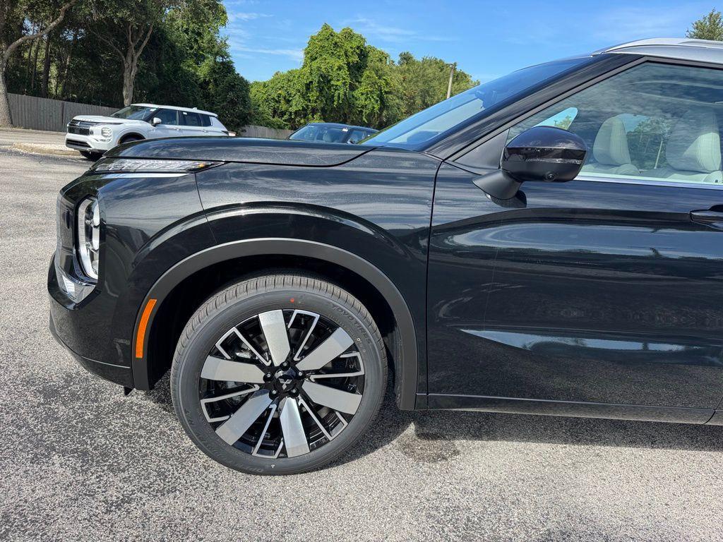 new 2025 Mitsubishi Outlander car, priced at $46,590