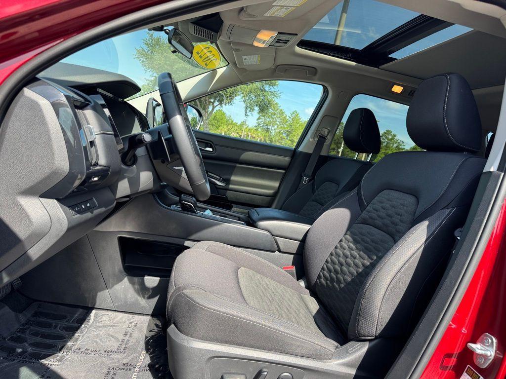 used 2022 Nissan Pathfinder car, priced at $25,500