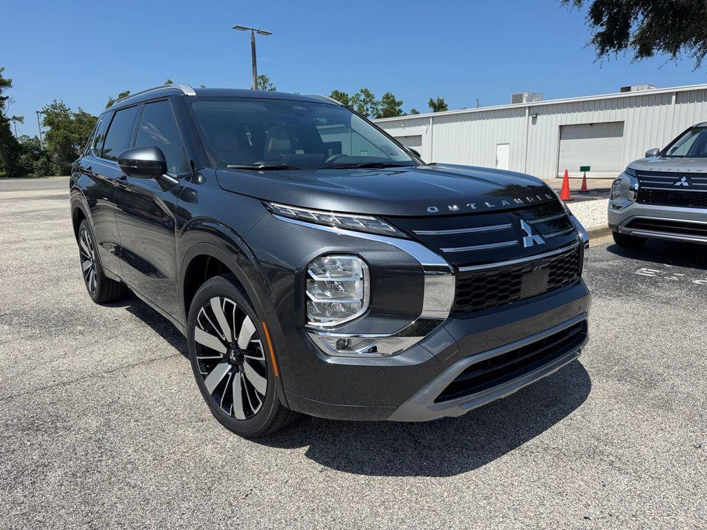 new 2025 Mitsubishi Outlander car, priced at $34,905