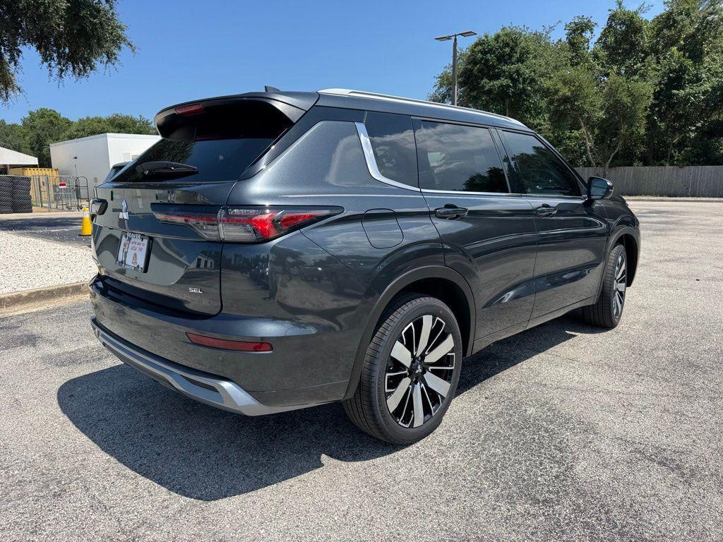 new 2025 Mitsubishi Outlander car, priced at $34,905