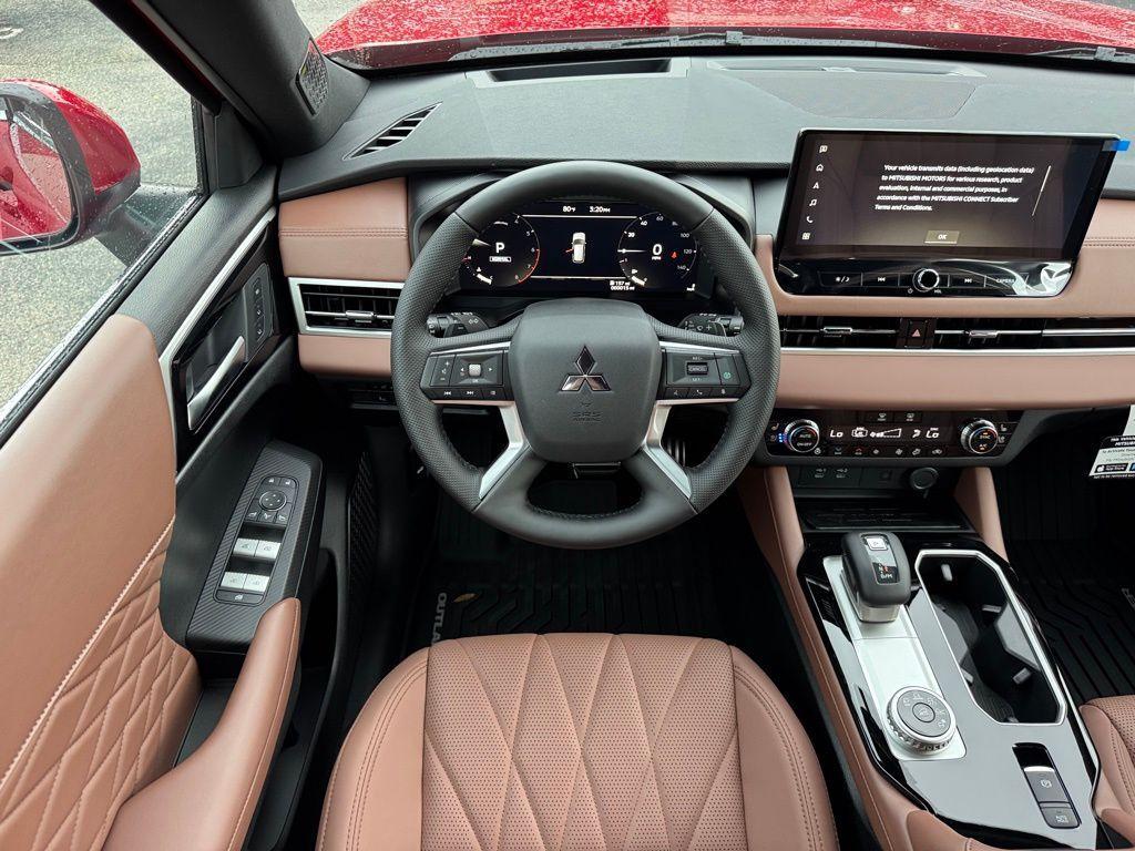 new 2025 Mitsubishi Outlander car, priced at $45,050