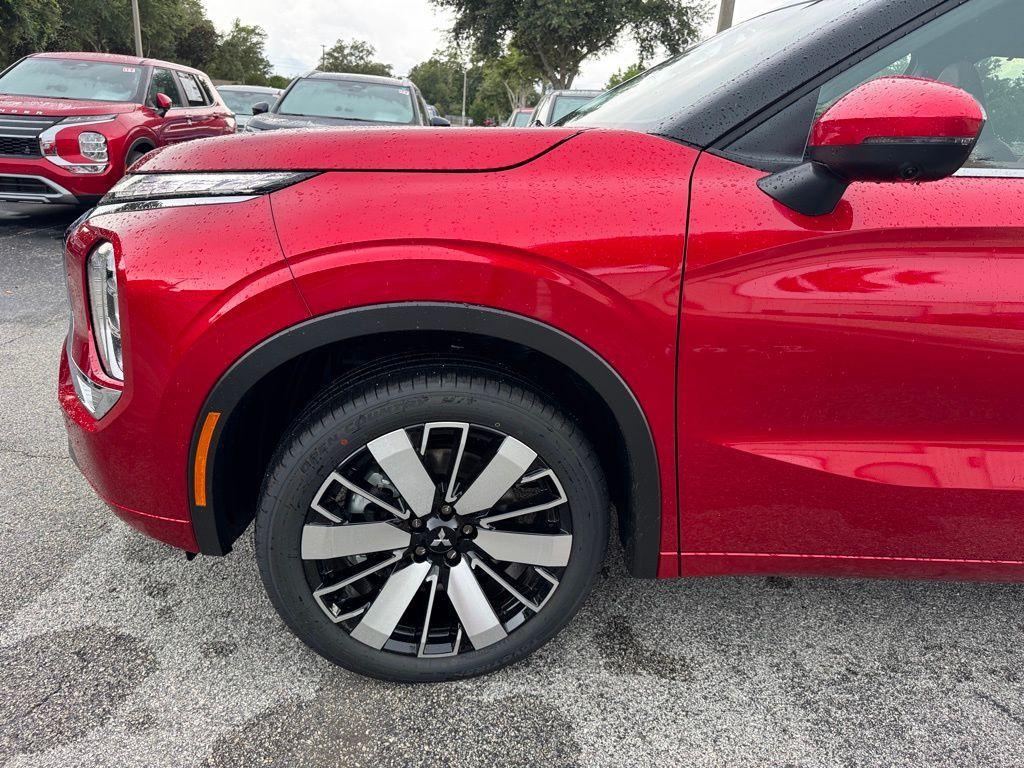 new 2025 Mitsubishi Outlander car, priced at $45,050