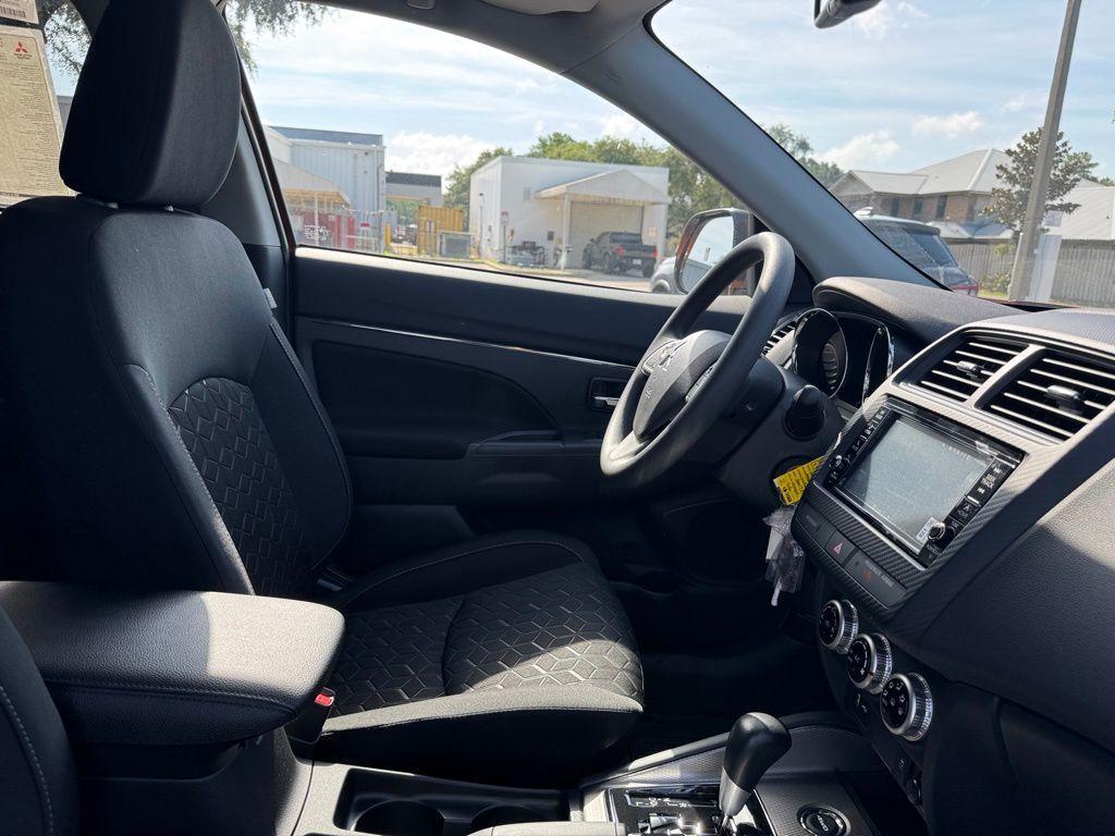 new 2025 Mitsubishi Outlander Sport car, priced at $28,685
