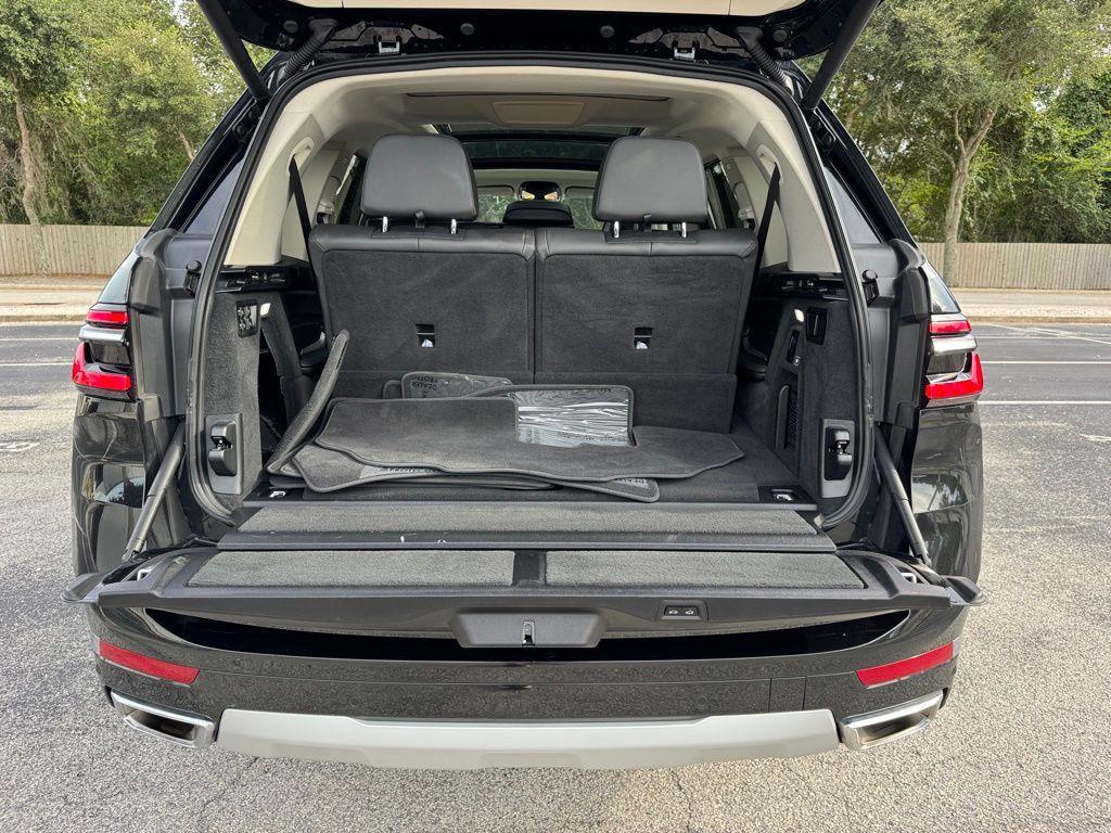 used 2023 BMW X7 car, priced at $50,600
