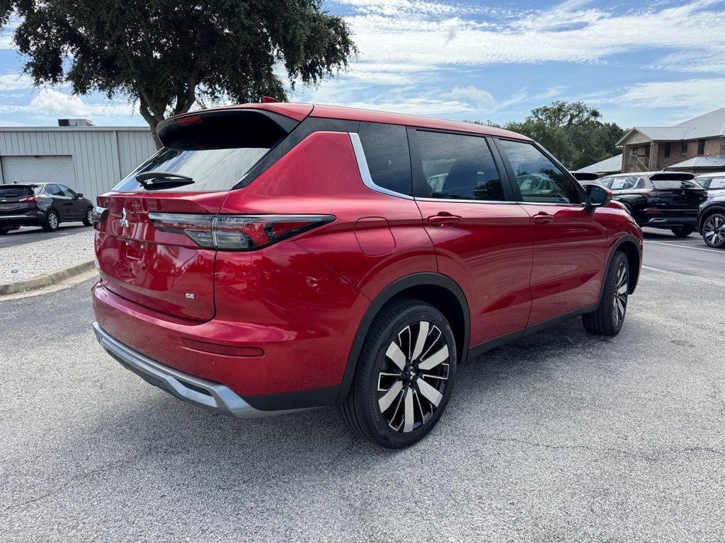 new 2025 Mitsubishi Outlander car, priced at $39,890