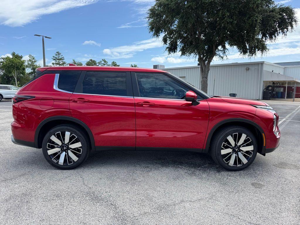 new 2025 Mitsubishi Outlander car, priced at $39,890