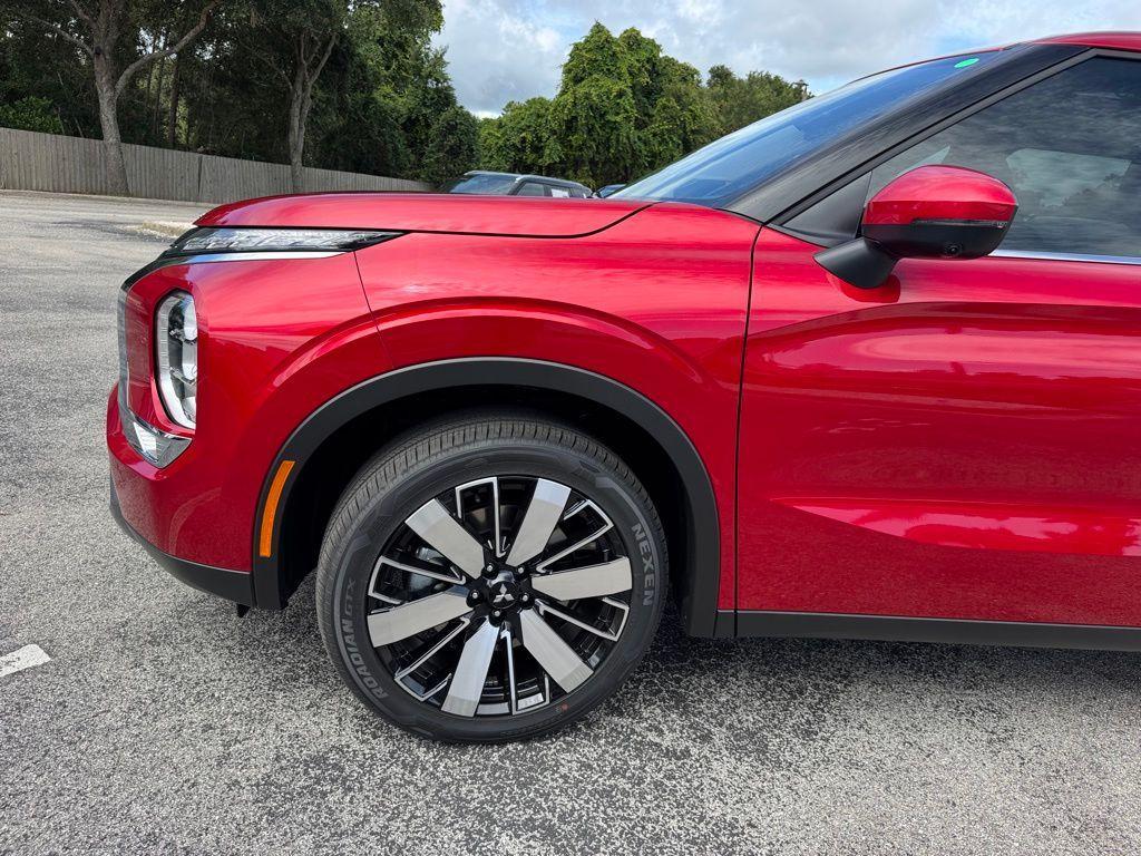 new 2025 Mitsubishi Outlander car, priced at $39,890
