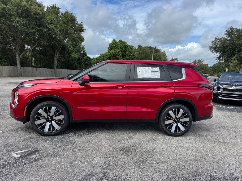 new 2025 Mitsubishi Outlander car, priced at $39,890