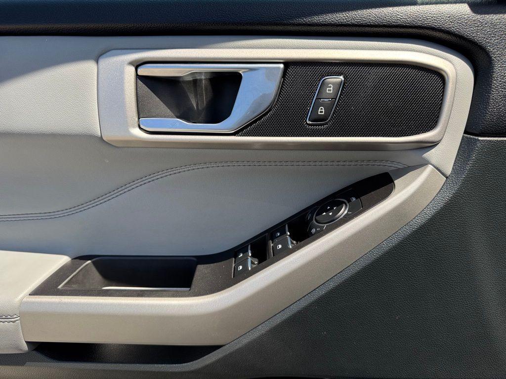 used 2024 Ford Explorer car, priced at $38,900