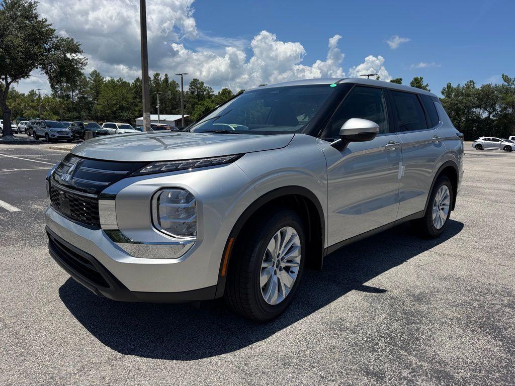 new 2025 Mitsubishi Outlander car, priced at $32,235