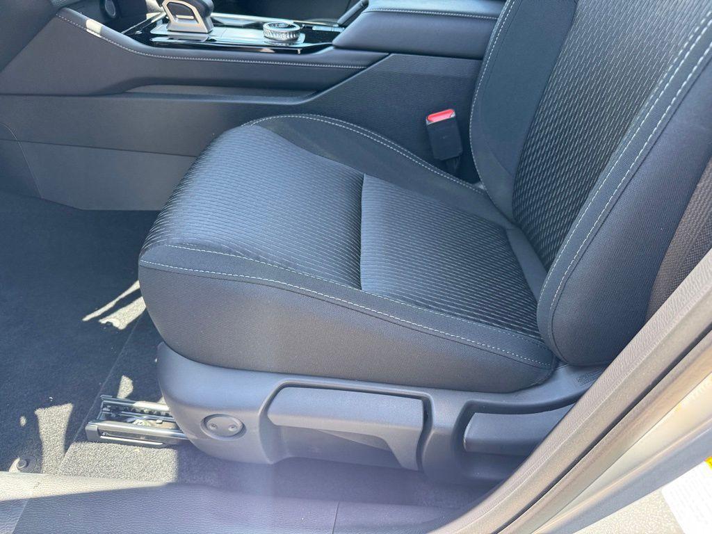 new 2025 Mitsubishi Outlander car, priced at $32,235