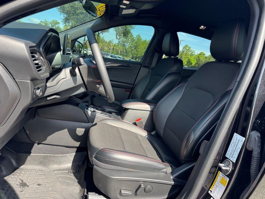 used 2023 Ford Escape car, priced at $25,400