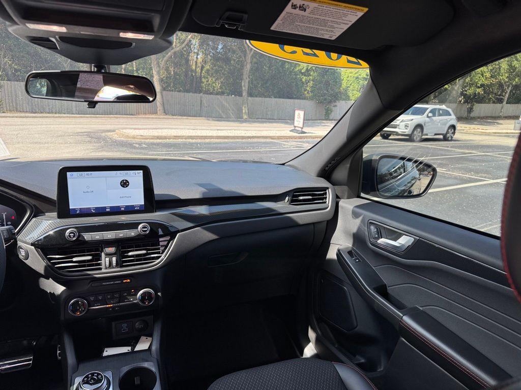 used 2023 Ford Escape car, priced at $25,400