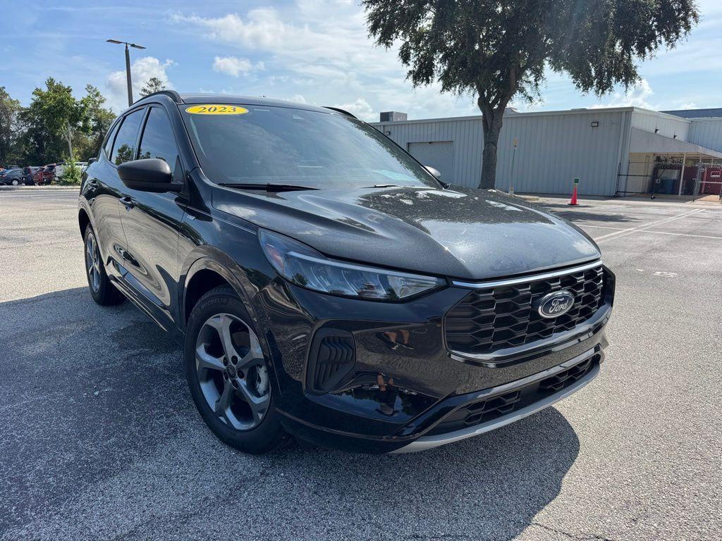 used 2023 Ford Escape car, priced at $25,400