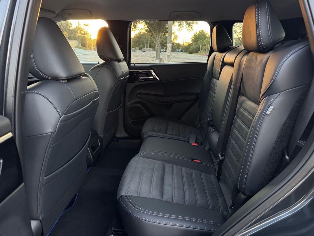 new 2025 Mitsubishi Outlander PHEV car, priced at $38,378