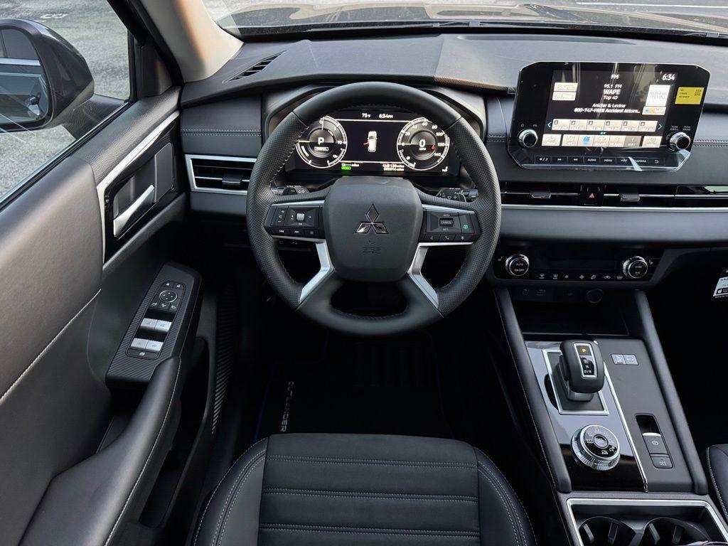 new 2025 Mitsubishi Outlander PHEV car, priced at $38,378