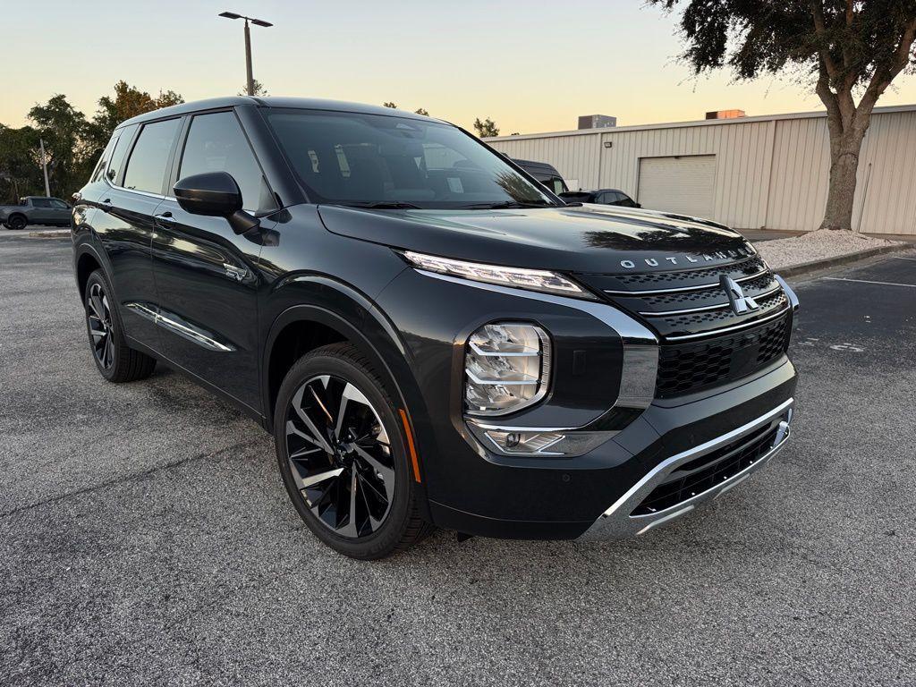 new 2025 Mitsubishi Outlander PHEV car, priced at $38,378
