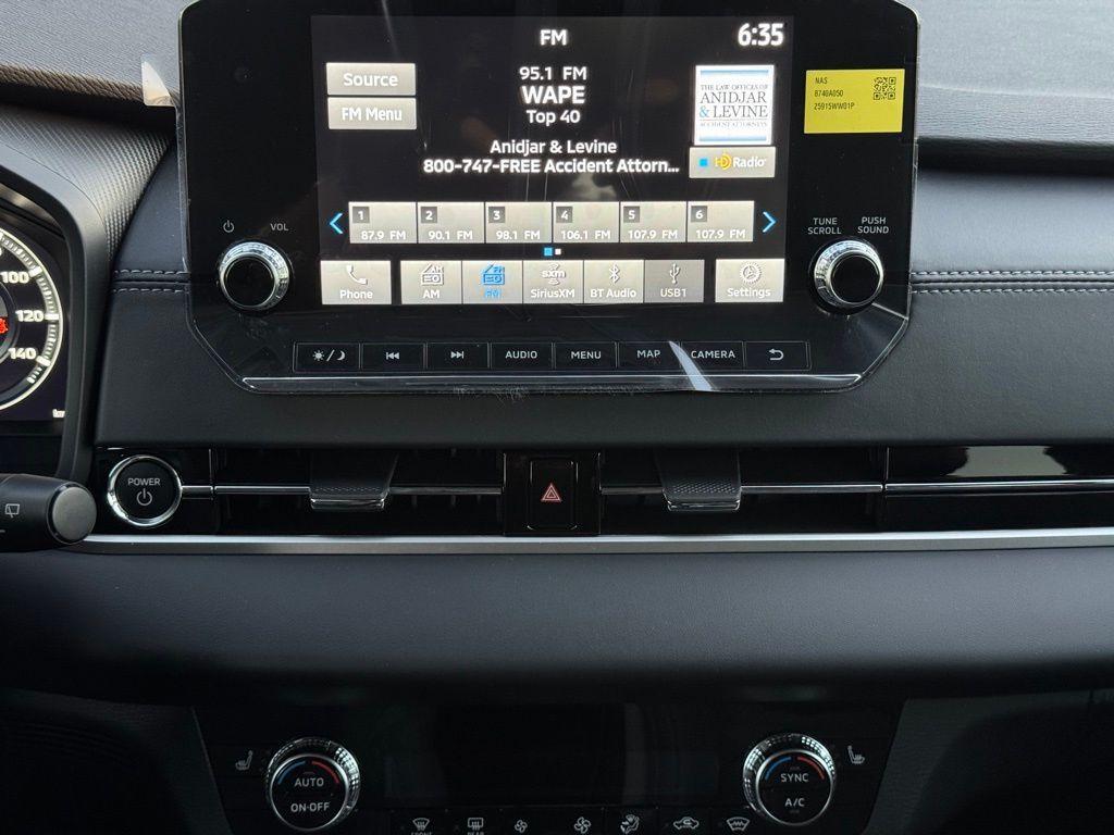 new 2025 Mitsubishi Outlander PHEV car, priced at $38,378