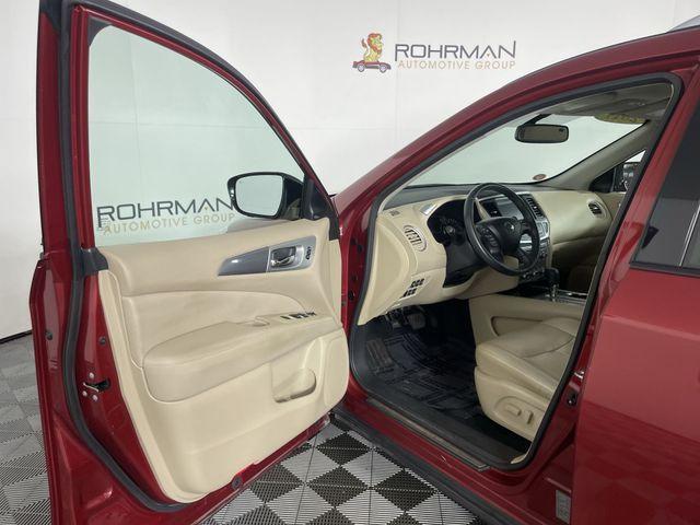 used 2017 Nissan Pathfinder car, priced at $13,228