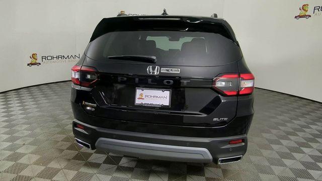 new 2025 Honda Pilot car, priced at $51,177