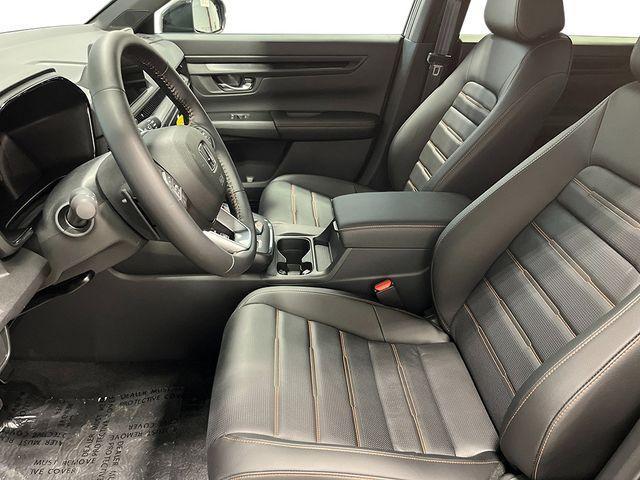 new 2026 Honda CR-V Hybrid car, priced at $39,683
