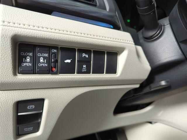 new 2026 Honda Odyssey car, priced at $51,890