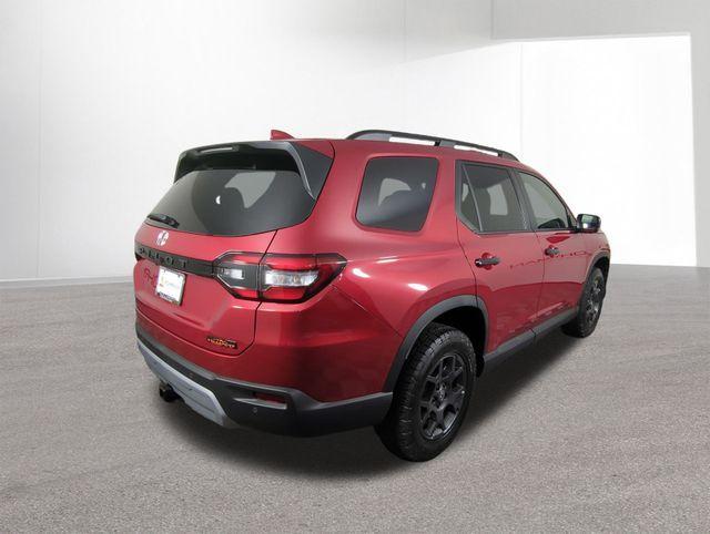 new 2025 Honda Pilot car, priced at $48,359