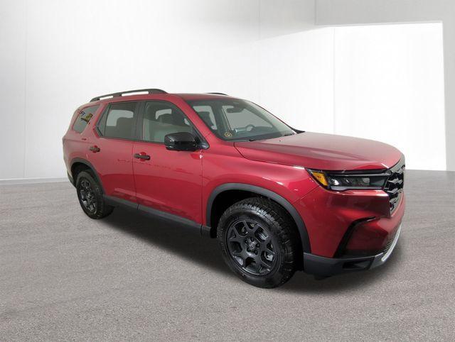new 2025 Honda Pilot car, priced at $48,359