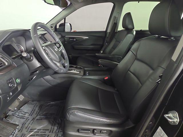 used 2022 Honda Pilot car, priced at $31,303