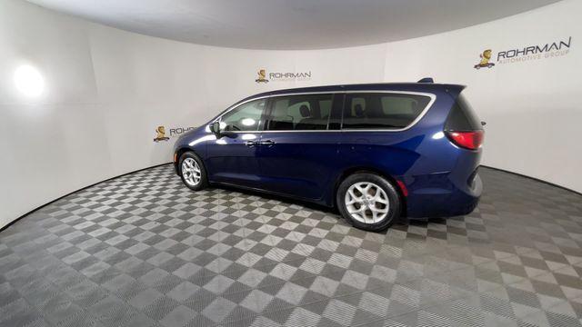 used 2018 Chrysler Pacifica car, priced at $8,237