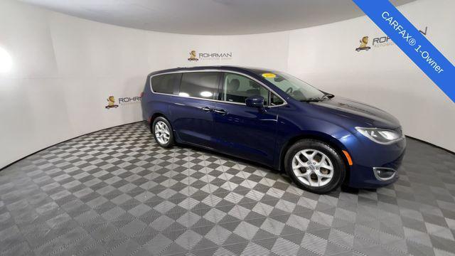 used 2018 Chrysler Pacifica car, priced at $8,237