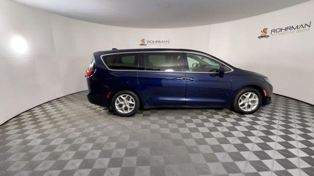 used 2018 Chrysler Pacifica car, priced at $8,237