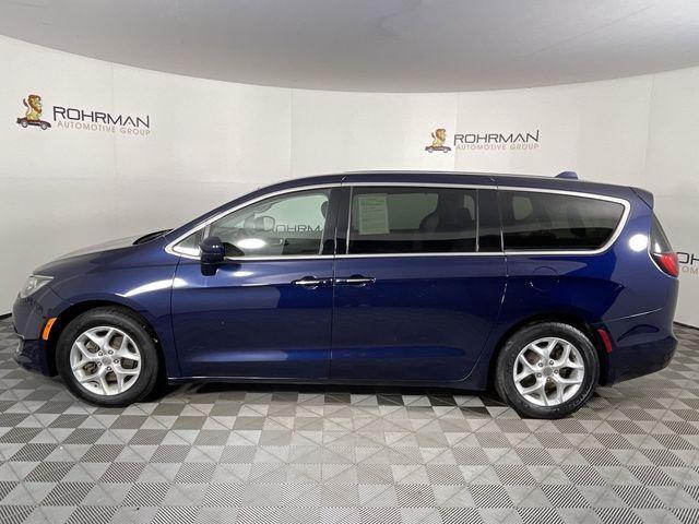 used 2018 Chrysler Pacifica car, priced at $8,237