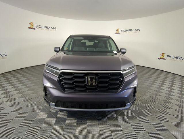 new 2025 Honda Pilot car, priced at $45,839