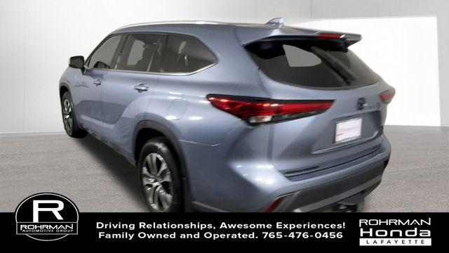 used 2022 Toyota Highlander car, priced at $35,626