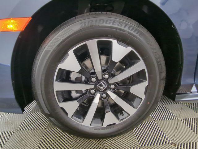 new 2026 Honda Odyssey car, priced at $43,778