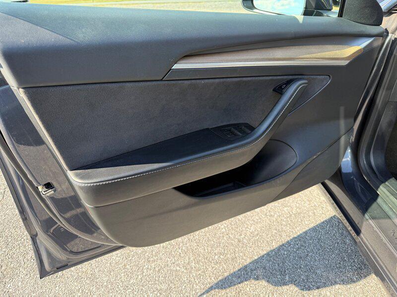 used 2021 Tesla Model 3 car, priced at $23,881