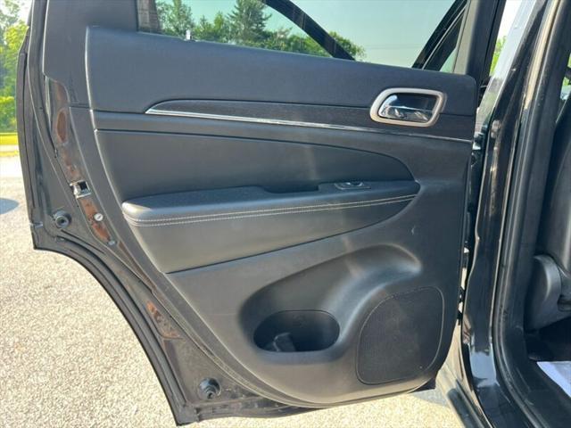 used 2015 Jeep Grand Cherokee car, priced at $14,490